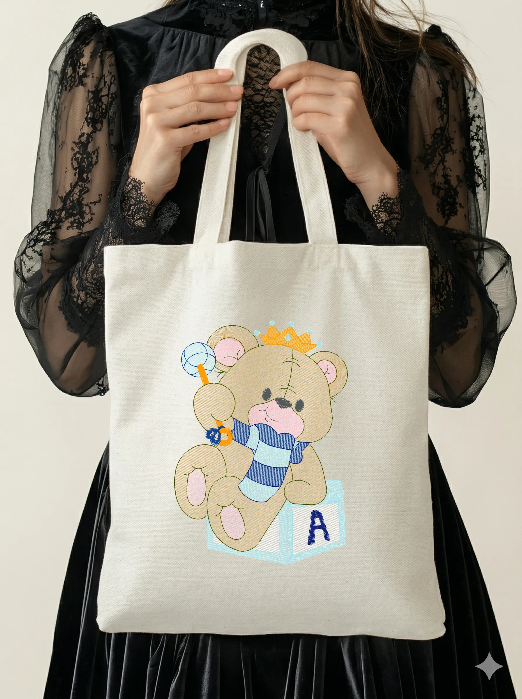 Медвежонок с короной (миниатюра 5)