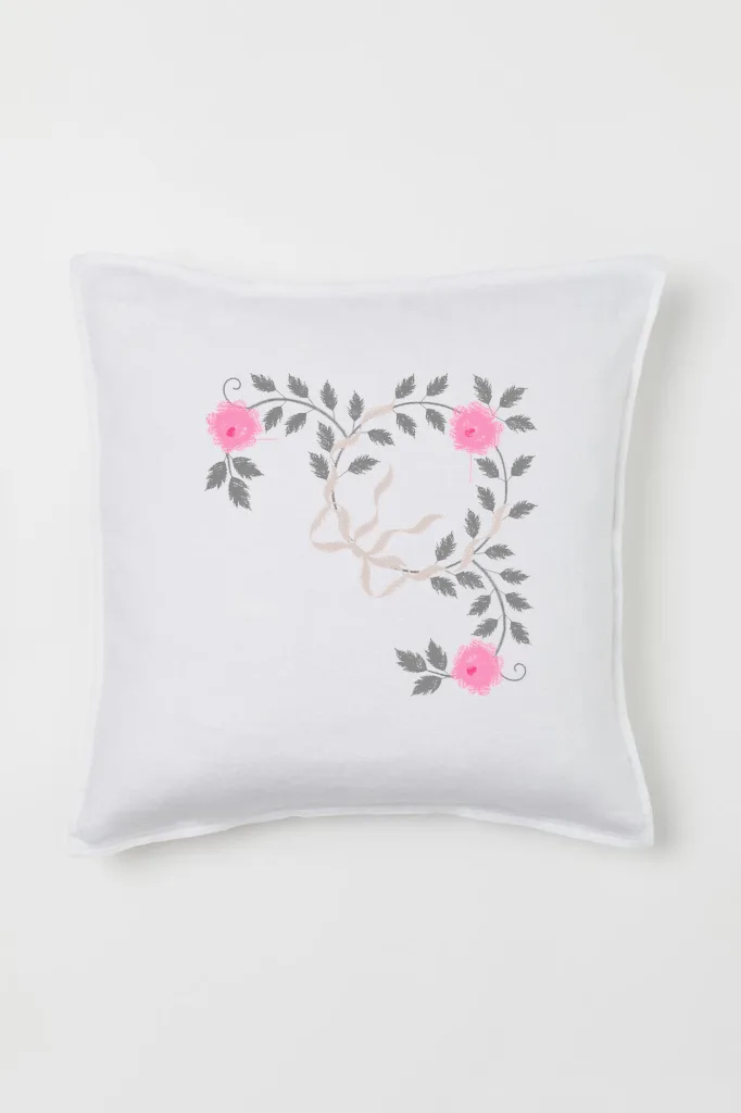 Угловой орнамент с розами (миниатюра 2)