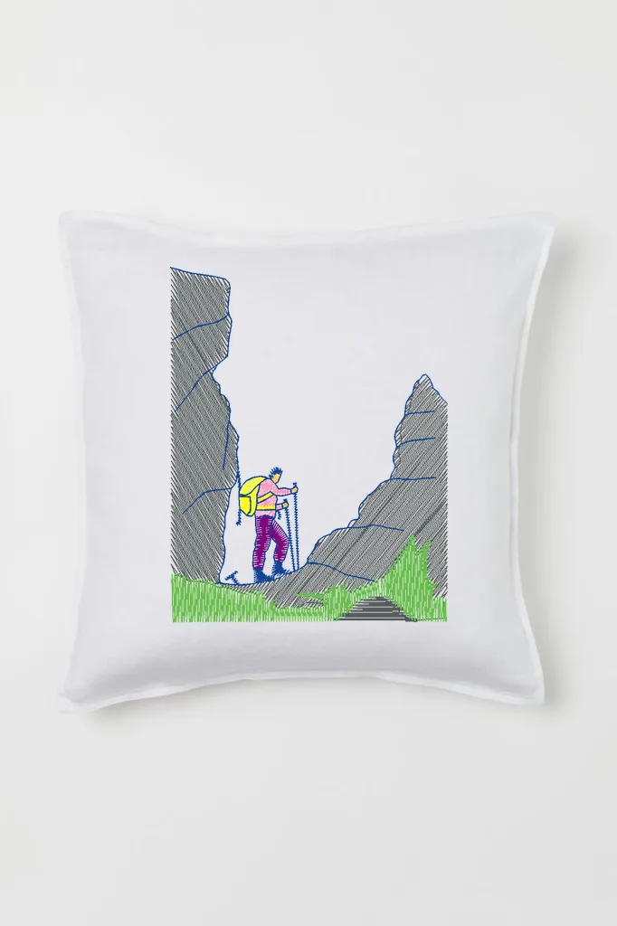 Путешественник в горах (миниатюра 2)