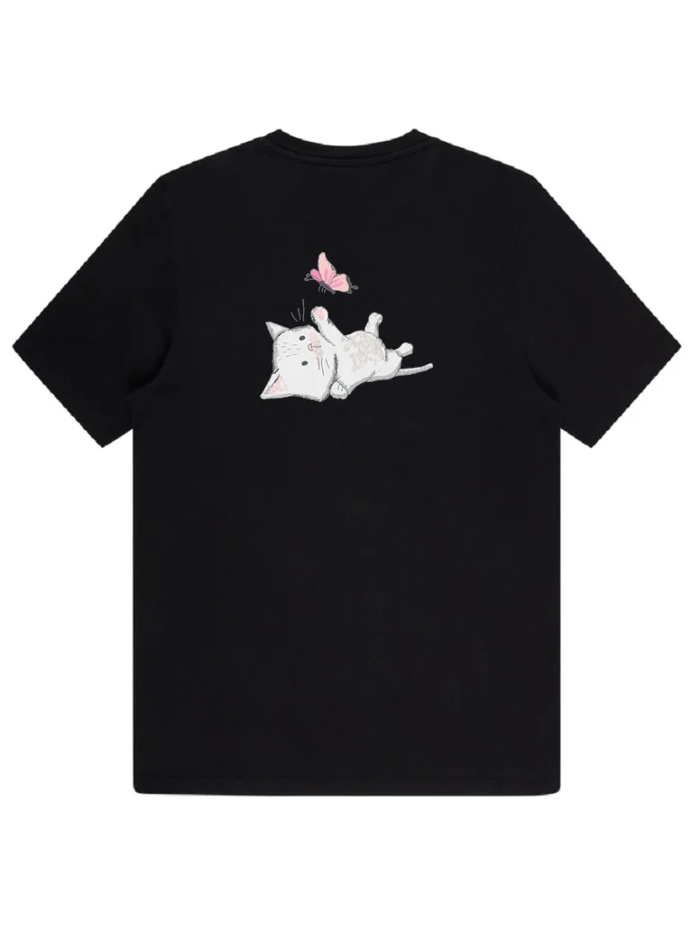 Игривый котенок с бабочкой (миниатюра 4)