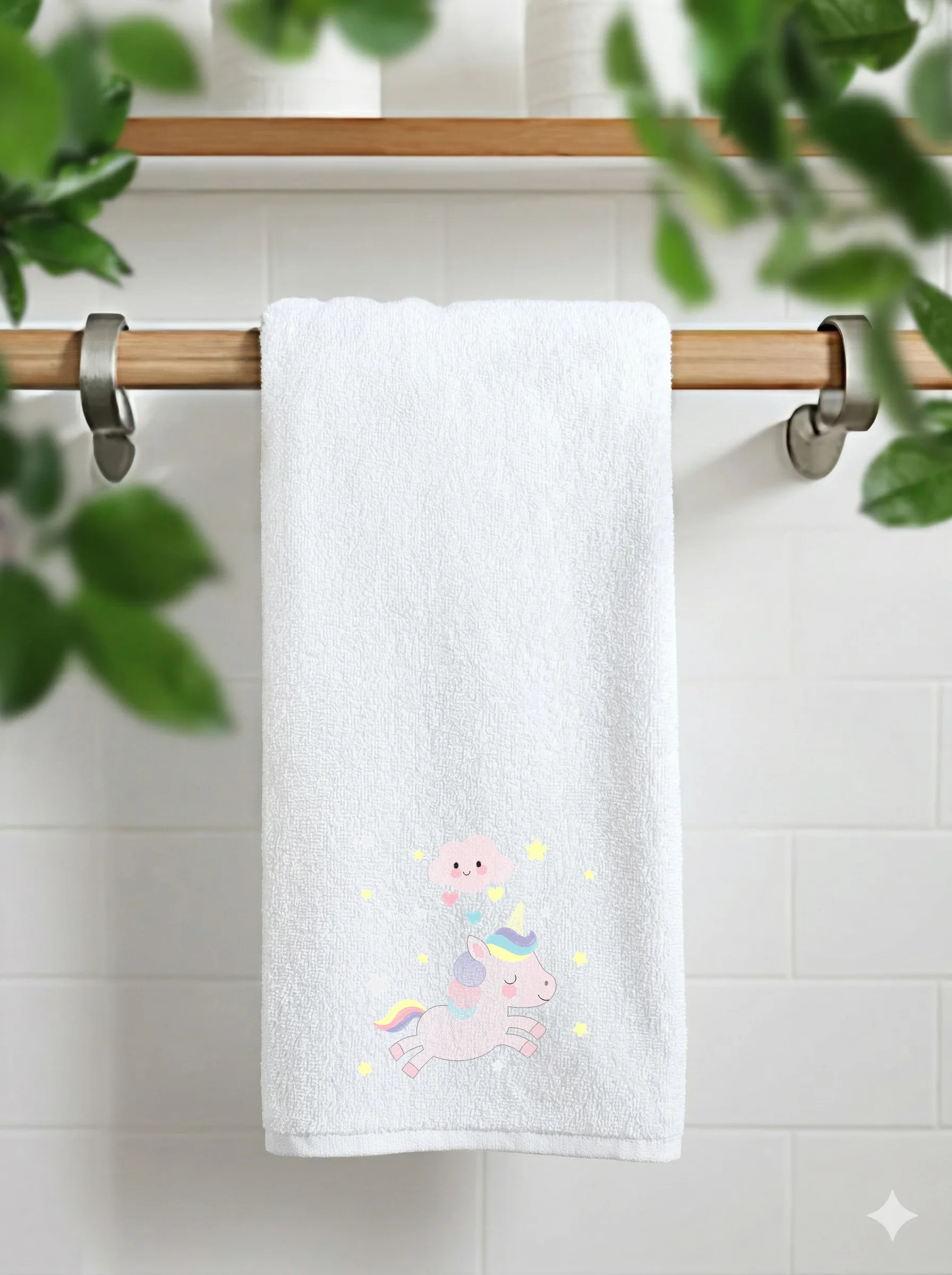 Сказочный единорог в облаках (миниатюра 11)
