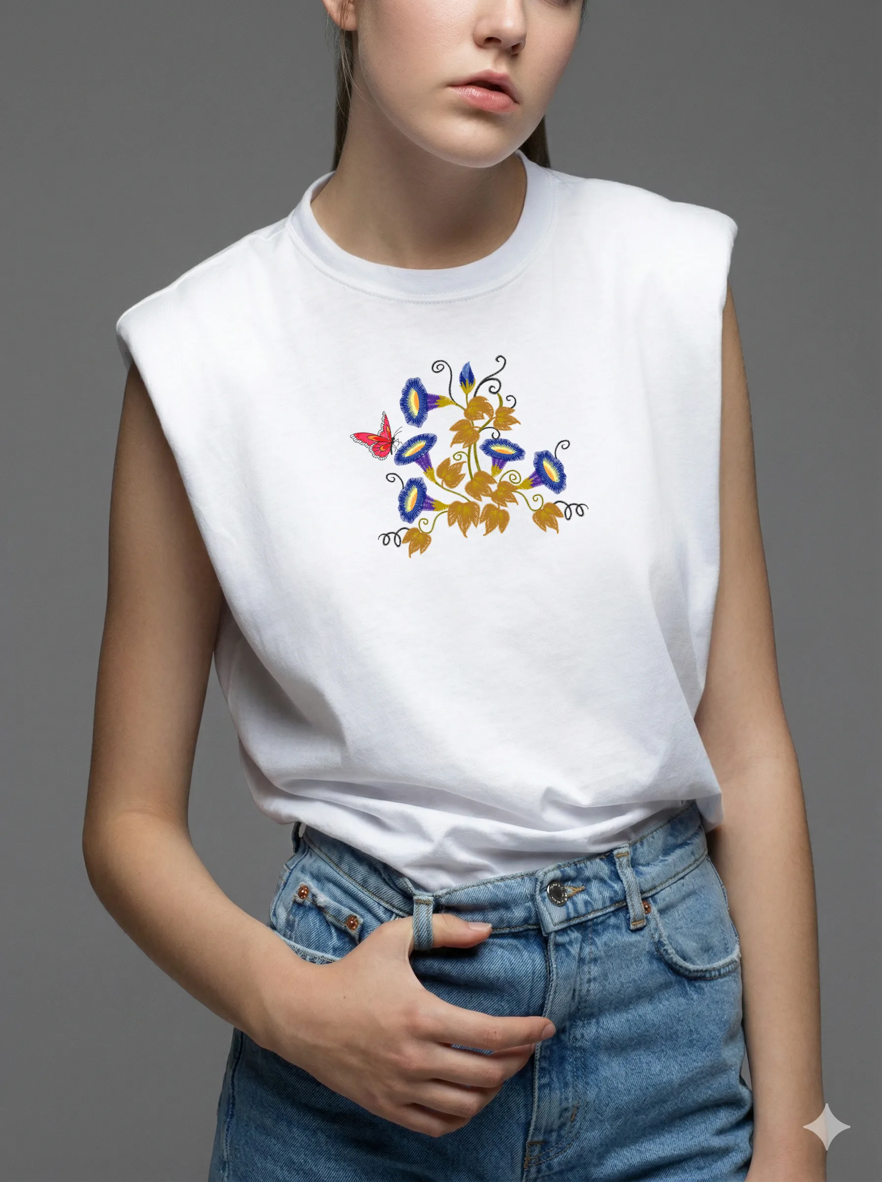 Цветущий вьюнок с бабочкой (миниатюра 8)