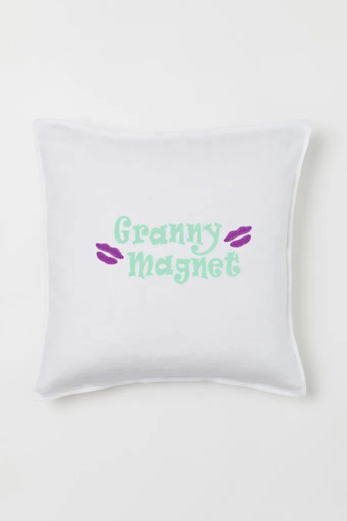 Дизайн машинной вышивки «Надпись Granny Magnet» (97.6×43 мм) — вид 2