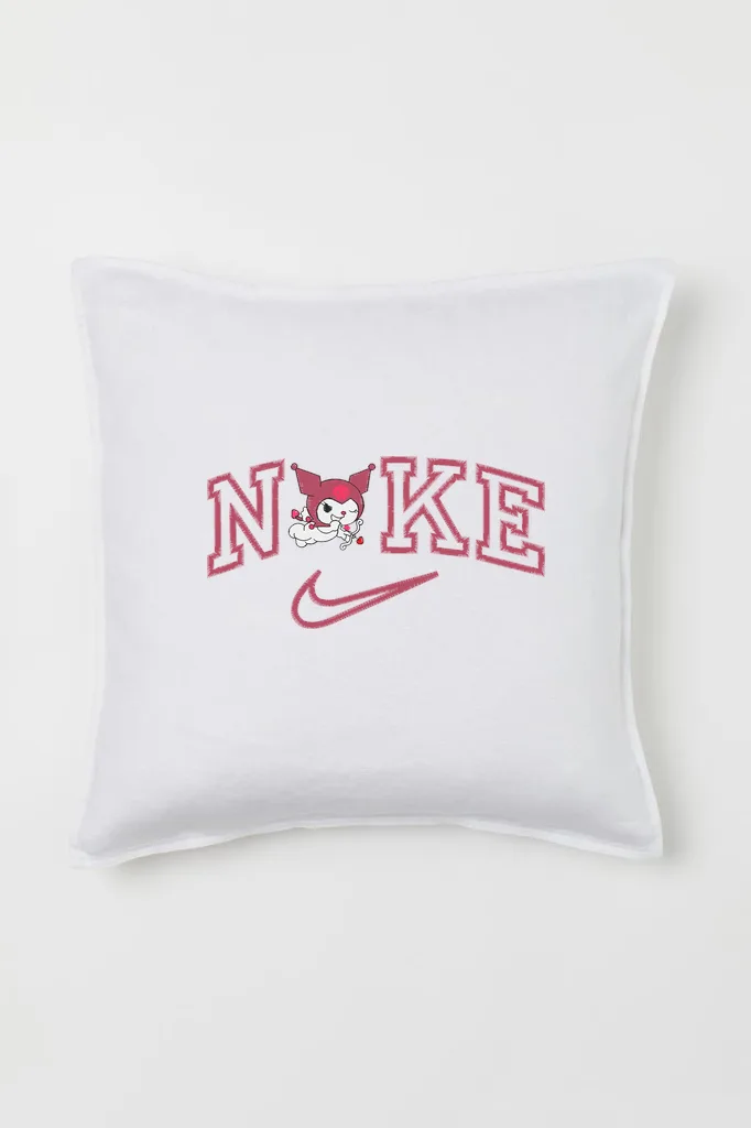 Дизайн машинной вышивки «Куроми Купидон Nike» (69.2×135.6 мм) — вид 2