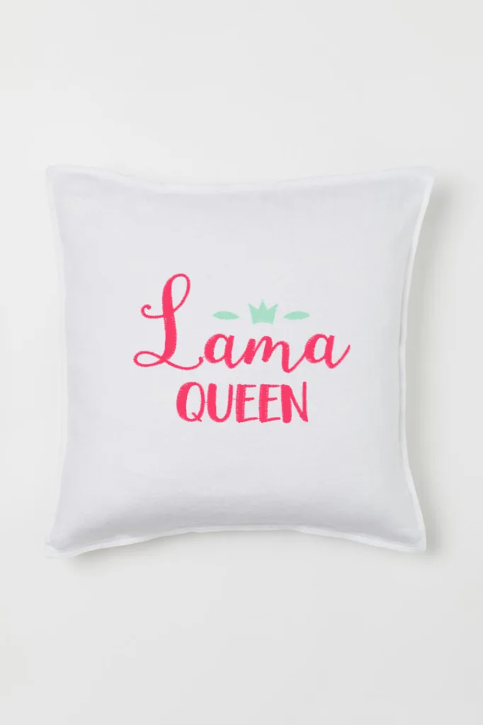 Дизайн машинной вышивки «Надпись Lama Queen» (98.4×67.8 мм) — вид 2