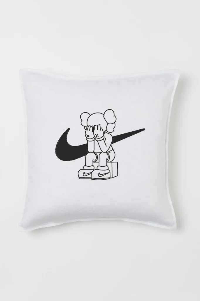 Дизайн машинной вышивки «Персонаж KAWS Nike» (150.2×118.2 мм) — вид 2