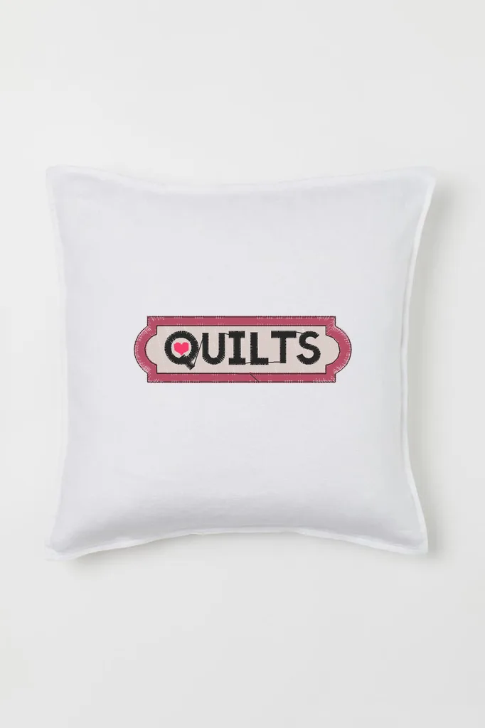 Дизайн машинной вышивки «Нашивка Quilts с сердцем» (79.8×24.6 мм) — вид 2