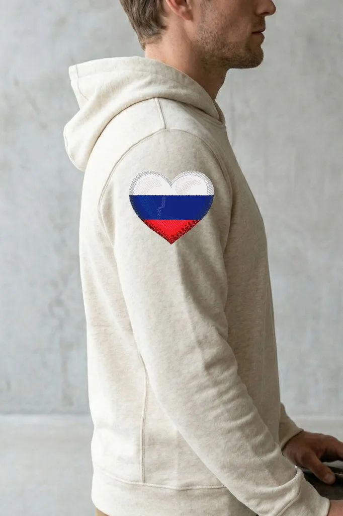 Сердце с флагом России (миниатюра 3)