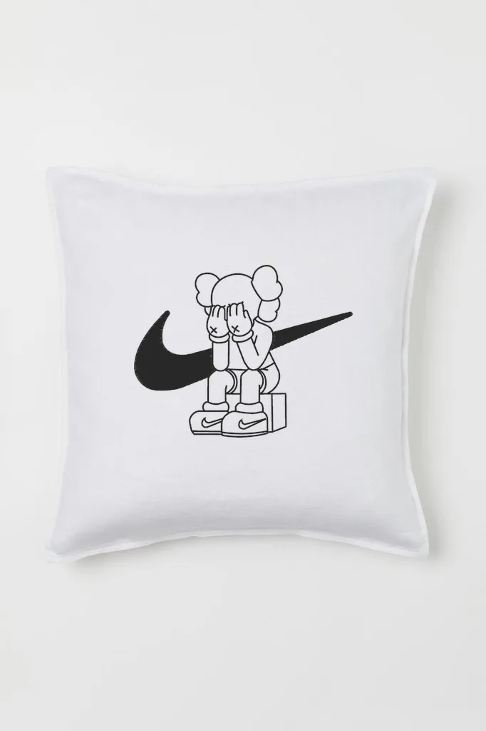 Дизайн машинной вышивки «Персонаж KAWS Nike» (170.3×134 мм) — вид 2