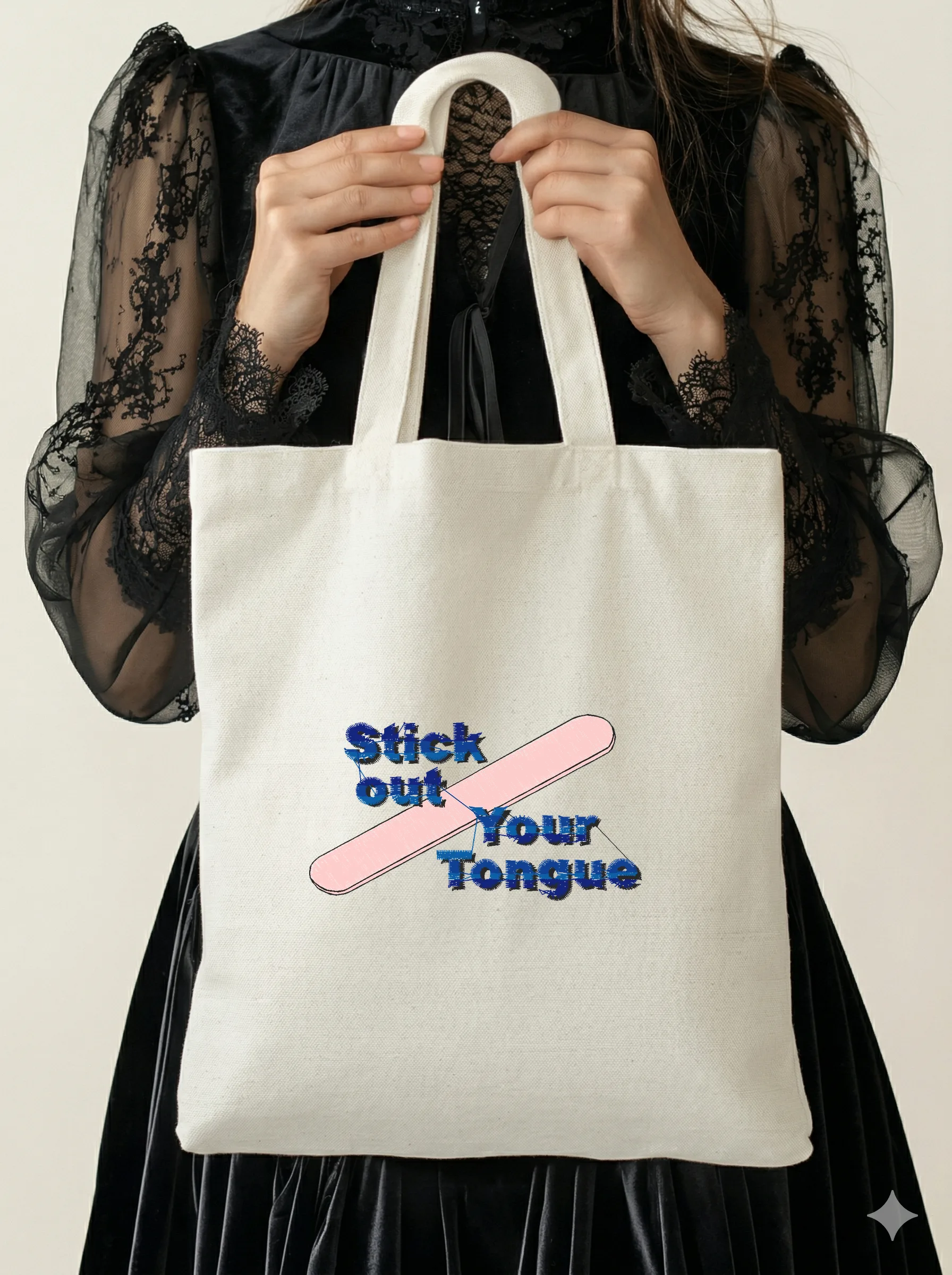 Дизайн машинной вышивки «Надпись Stick Out Your Tongue» (88.6×49.7 мм) — вид 5