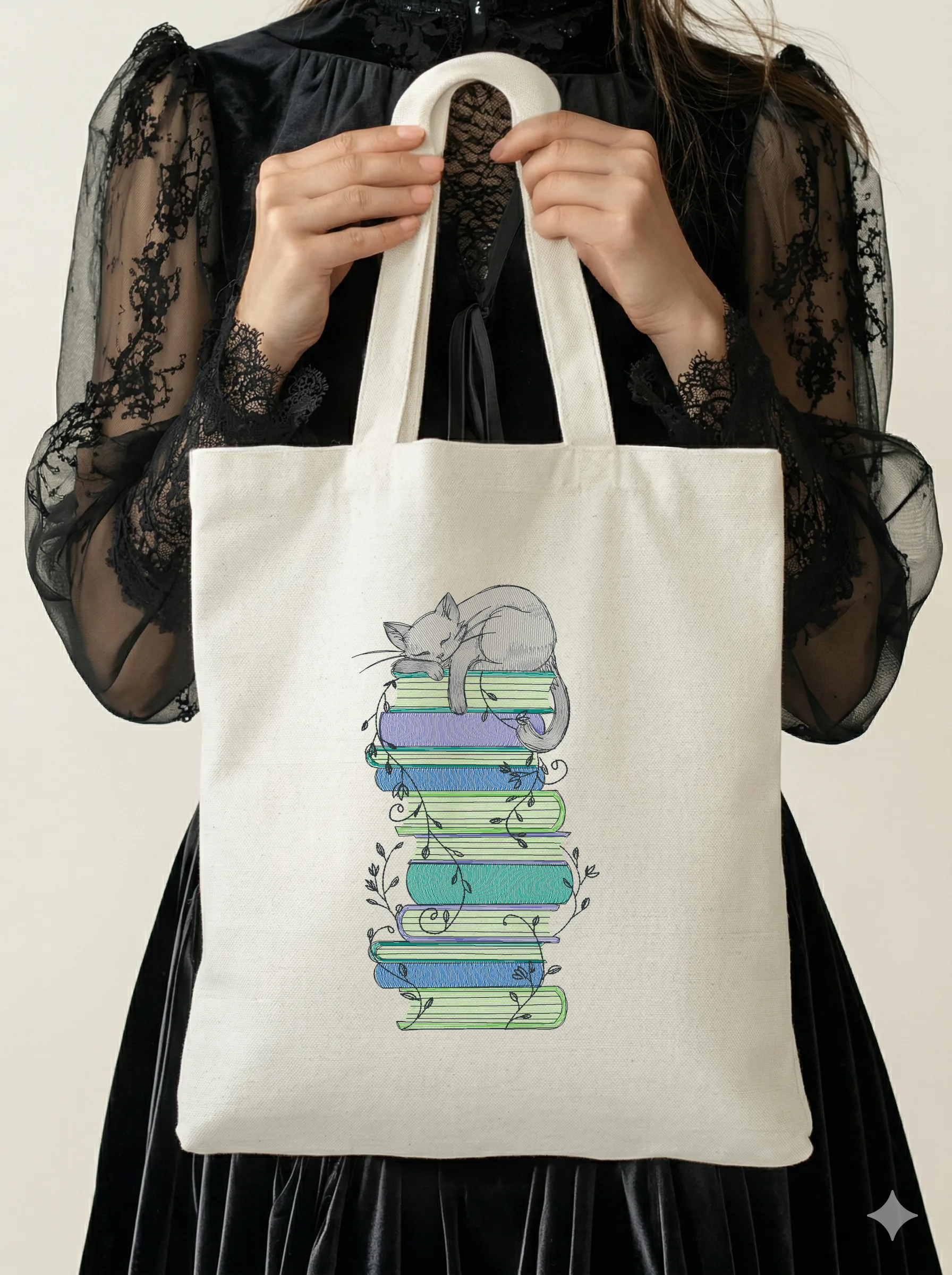 Спящий кот на книгах (миниатюра 5)
