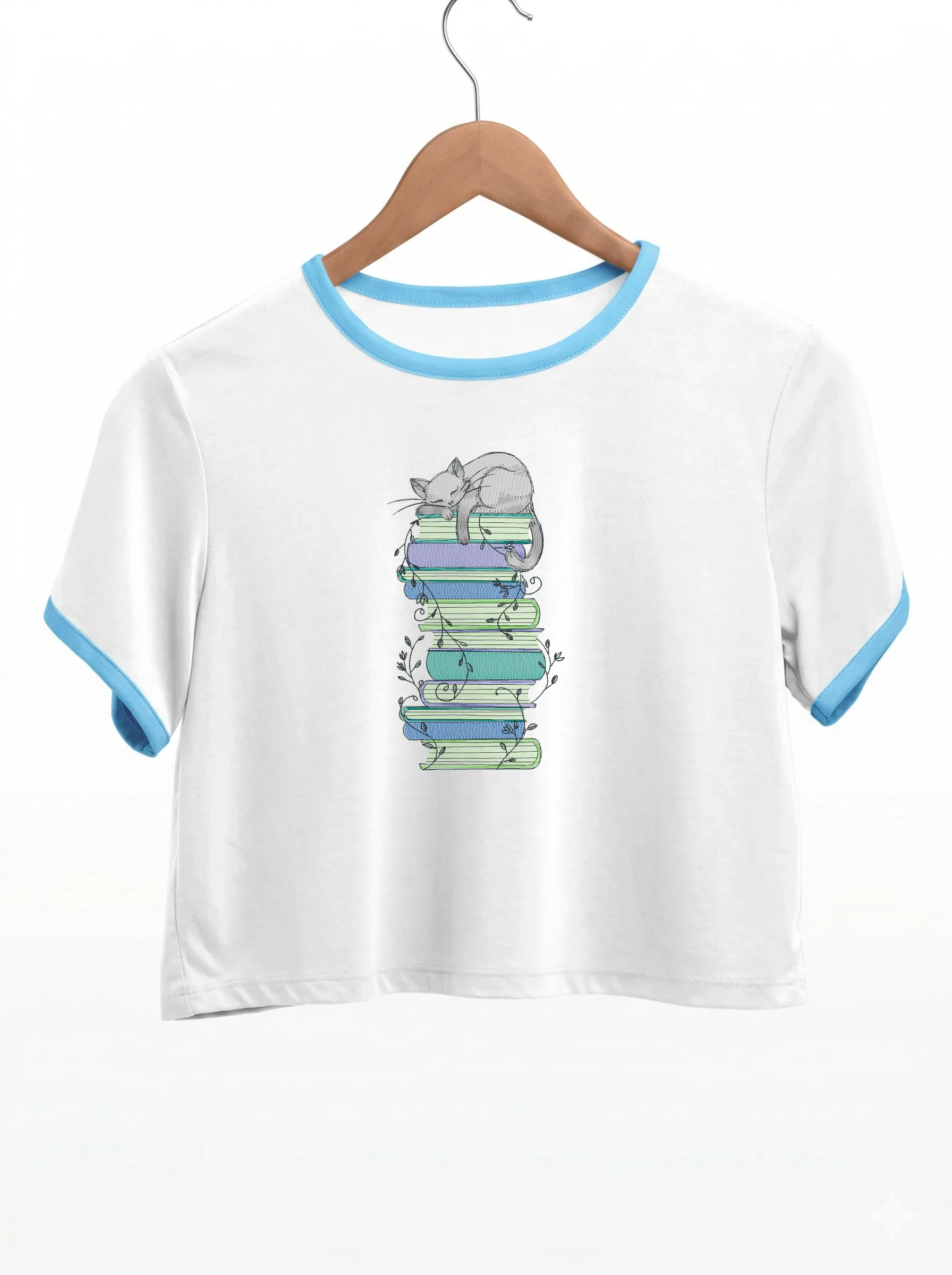 Спящий кот на книгах (миниатюра 9)