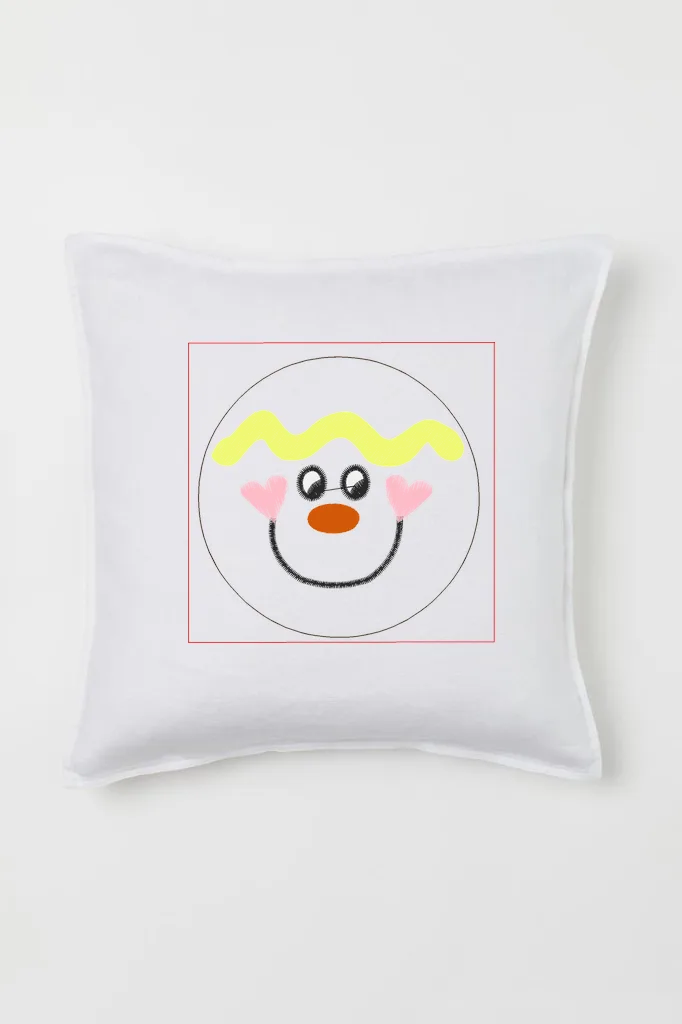 Дизайн машинной вышивки «Смайлик с сердечками» (97.6×95.7 мм) — вид 2