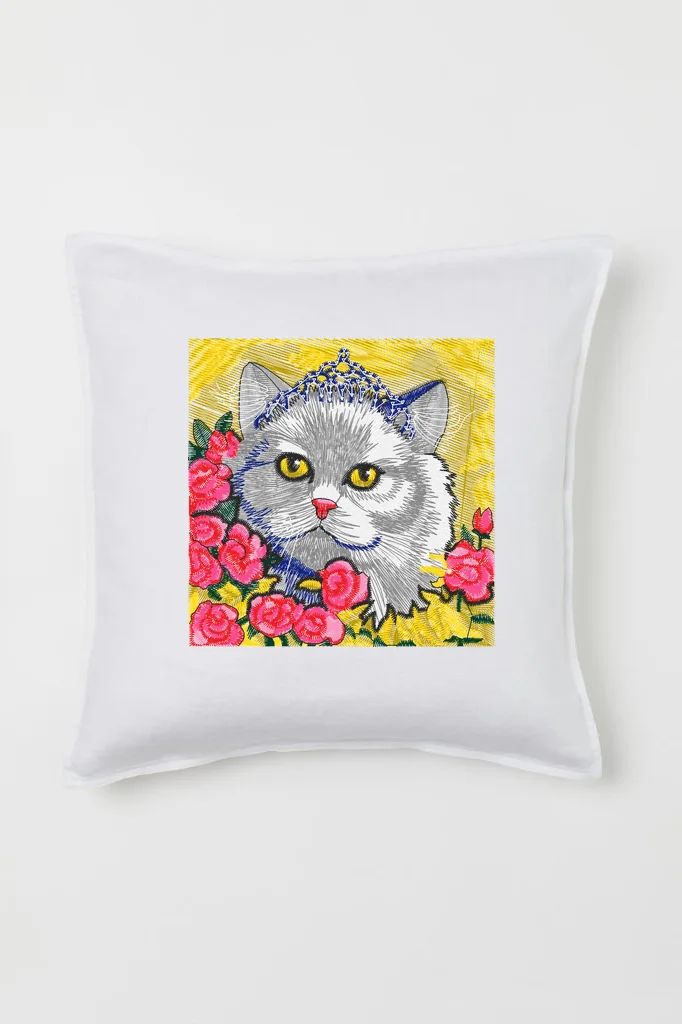 Кошка в ажурной короне (миниатюра 2)