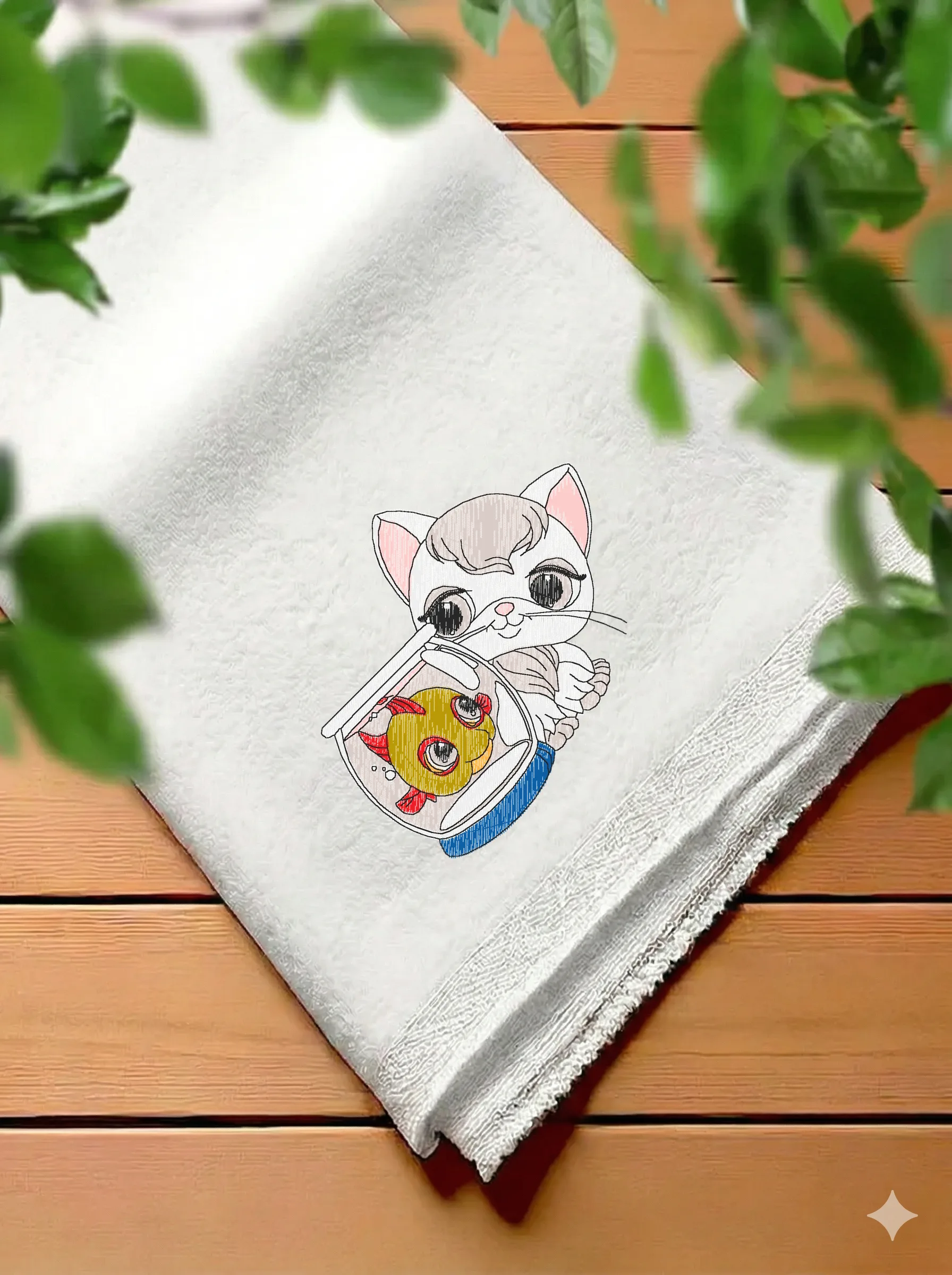 Любопытный котенок и рыбка (миниатюра 7)
