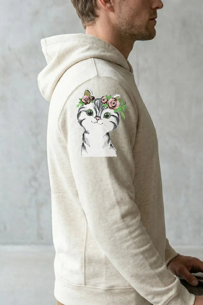 Котенок в венке из роз (миниатюра 3)