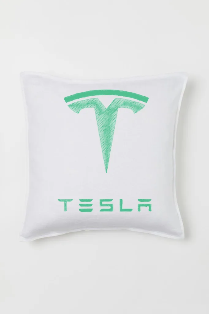Дизайн машинной вышивки «Логотип авто Tesla» (146.6×191 мм) — вид 2