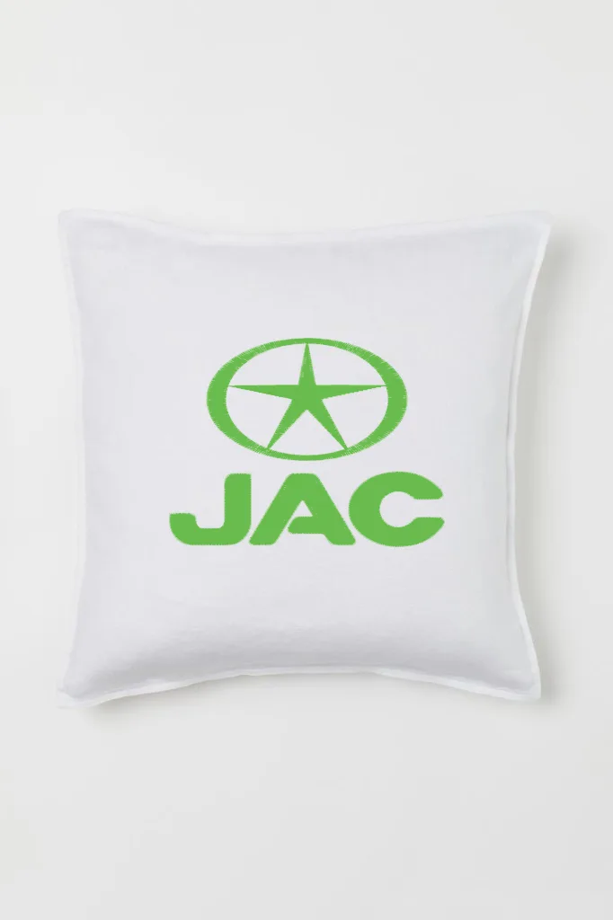 Дизайн машинной вышивки «Автомобильный логотип JAC» (120.6×91.4 мм) — вид 2