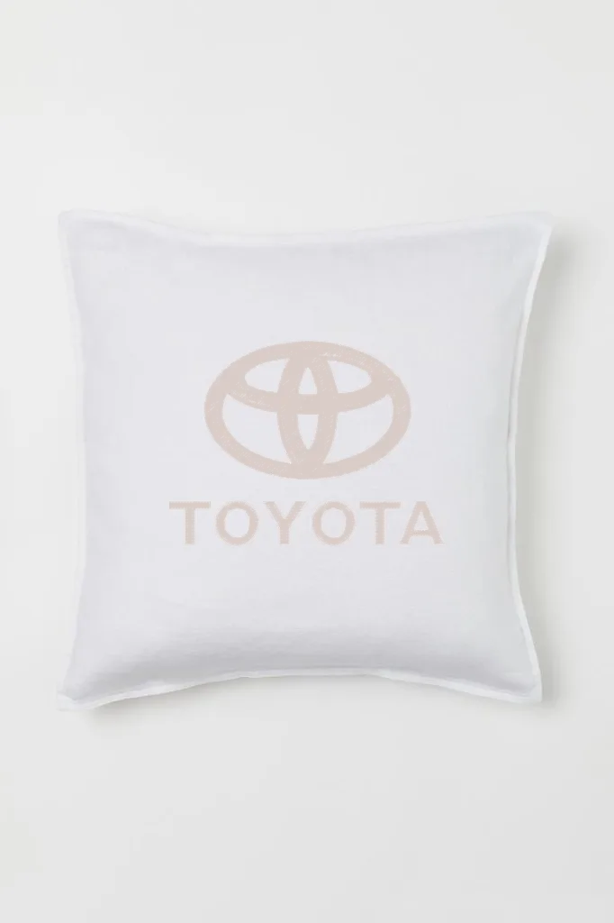 Дизайн машинной вышивки «Логотип Toyota» (84.1×62.5 мм) — вид 2
