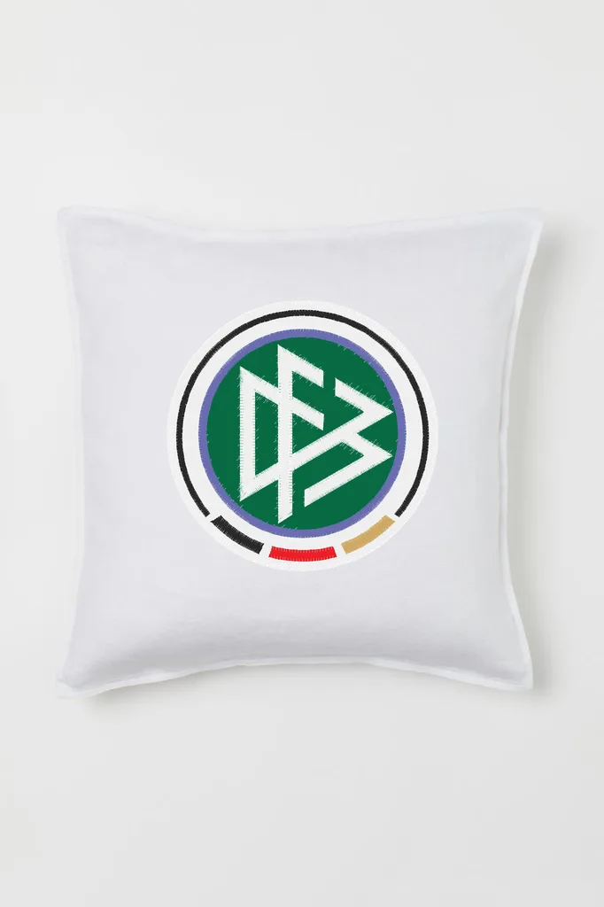 Футбольная эмблема DFB (миниатюра 2)